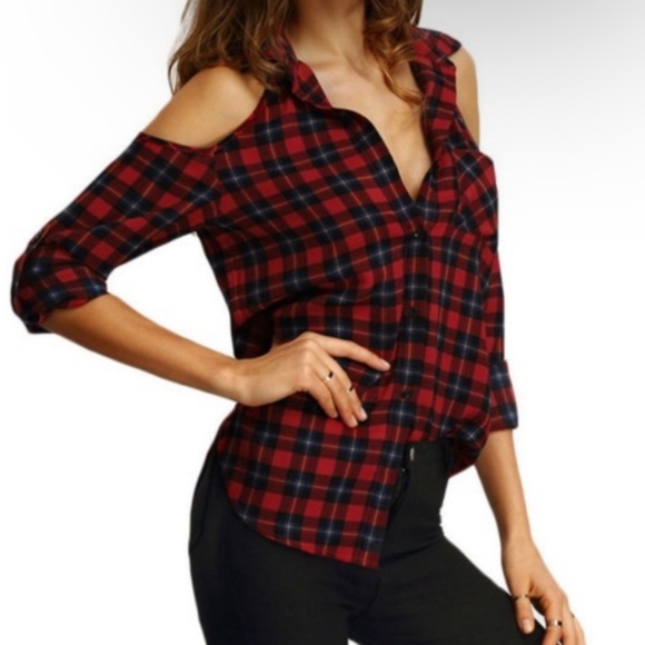 Peecaboo shoulder flannel top⭐️⭐️⭐️⭐️⭐️ - Picture 3 of 6